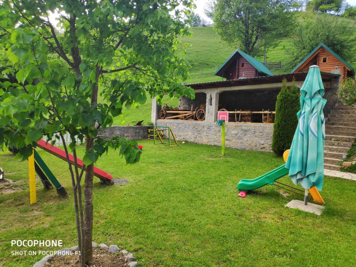 Bungalovi Vukovic Мойковац Экстерьер фото